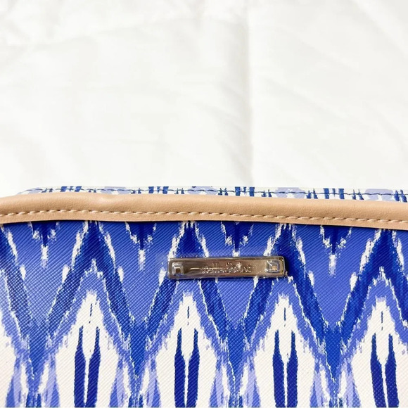 Stella & Dot Blue Ikat Makeup Bag - Picture 2 of 10